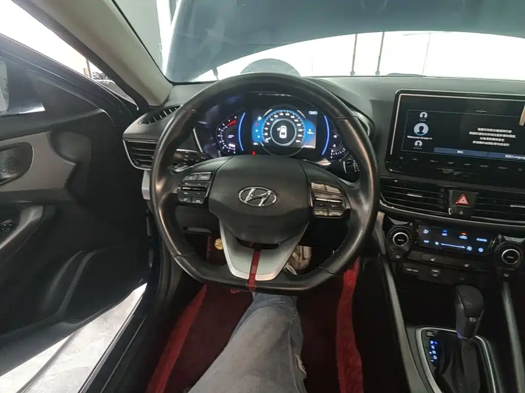 Hyundai Festa 2019 — фото 11