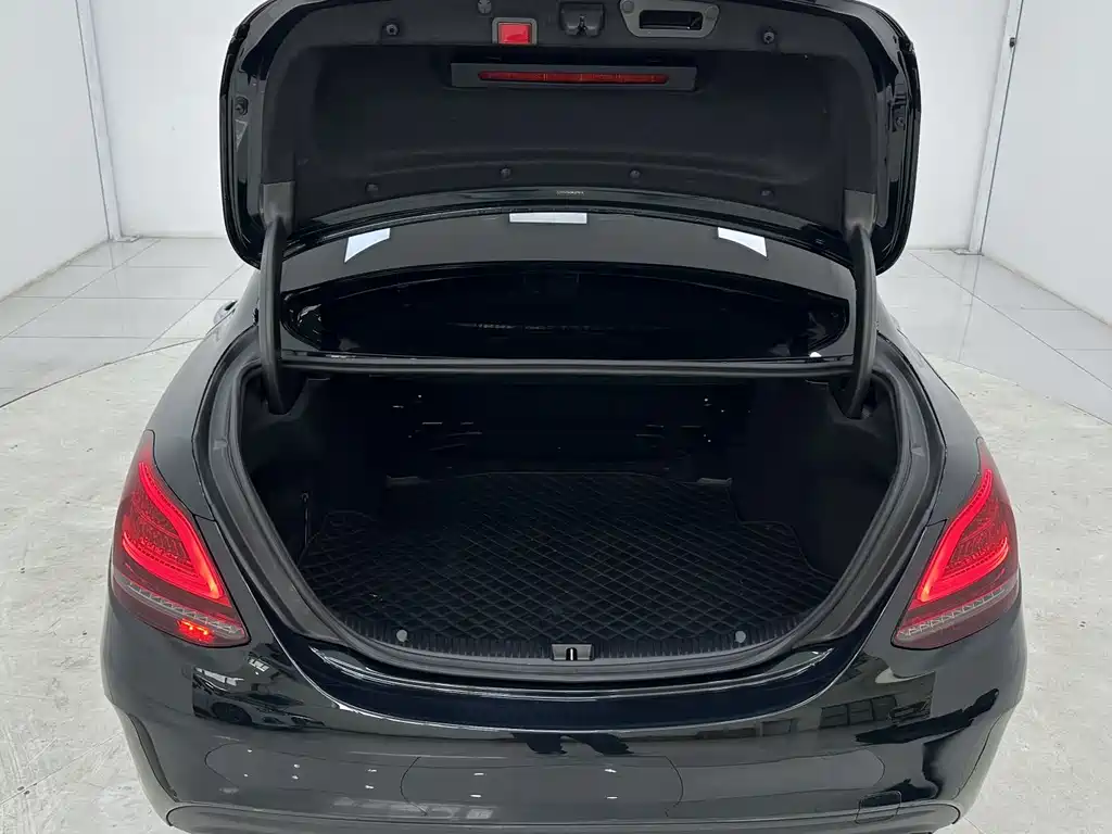 Mercedes-Benz C-Class 2021 — фото 16