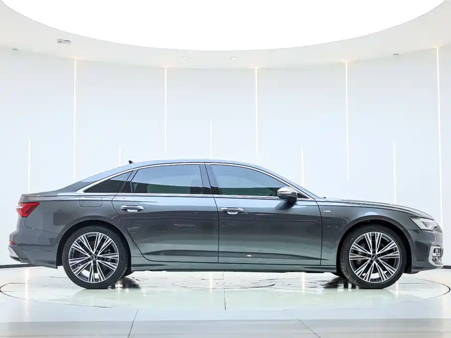 Audi A6L 2022 — фото 3