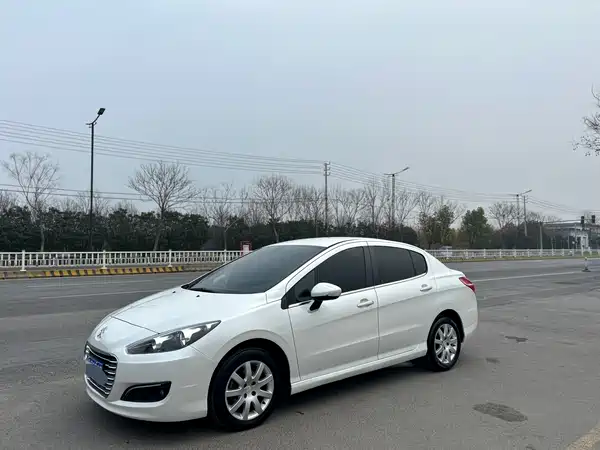 Peugeot 308 2014