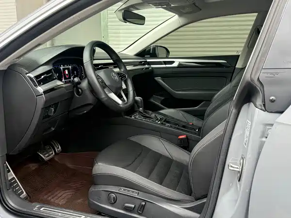 Volkswagen CC 2023