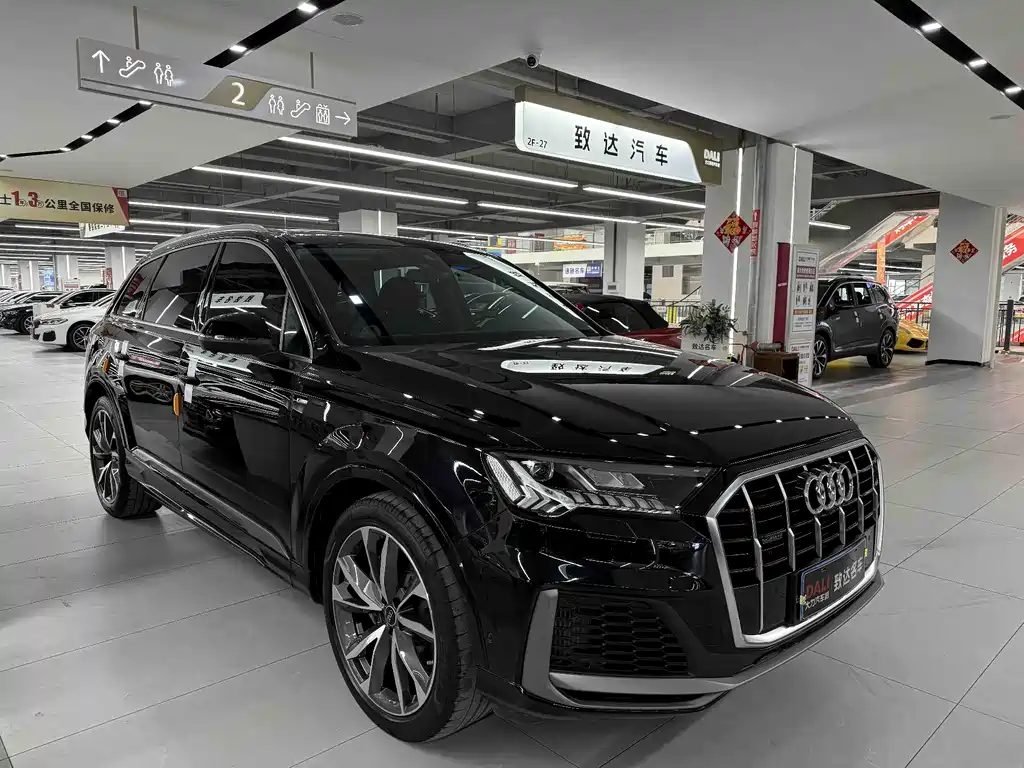 Audi Q7 2021 — фото 3