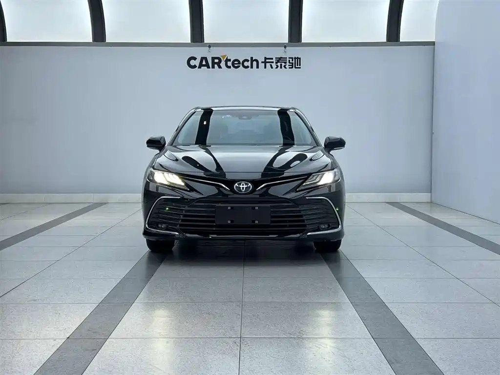 Toyota Camry 2023