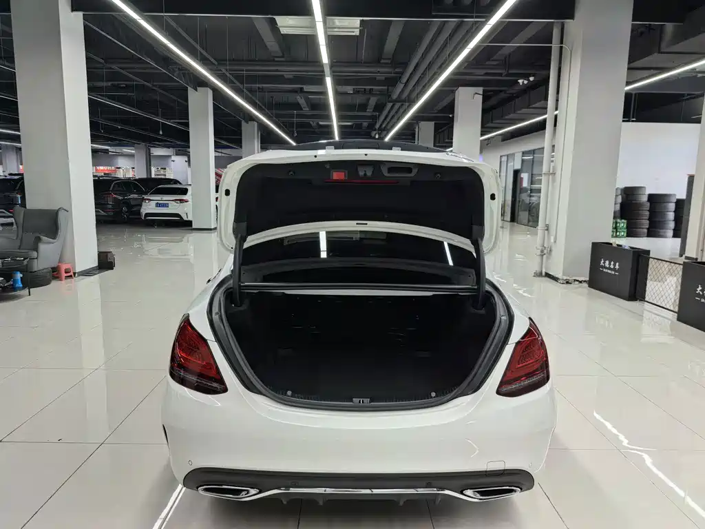 Mercedes-Benz C-Class 2020 — фото 10