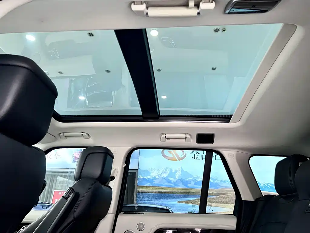 Land Rover Range Rover 2020 — фото 11