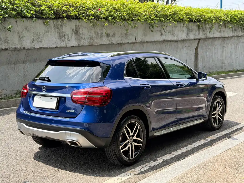 Mercedes-Benz GLA 2018 — фото 8