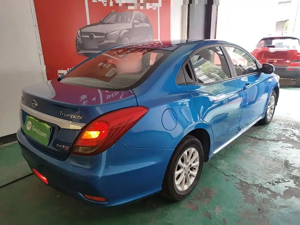 GAC Motor Trumpchi GA3S 2015