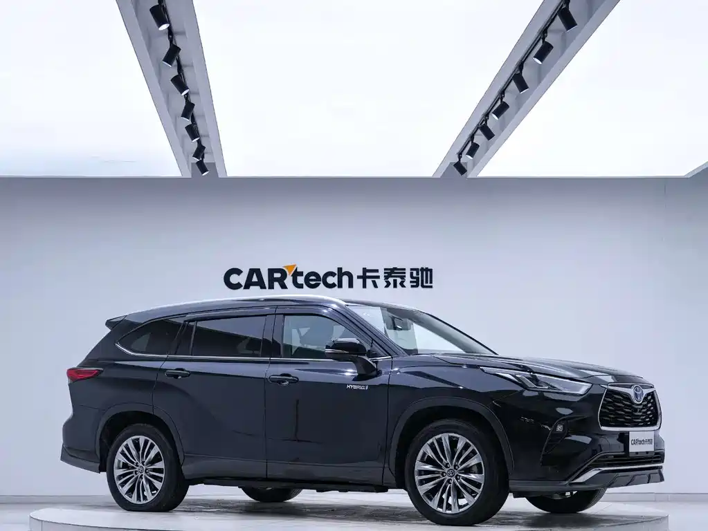 Toyota Highlander 2021
