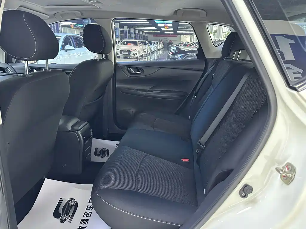 Nissan Tiida 2019