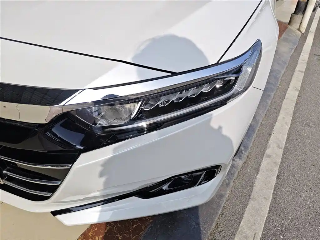 Honda Accord 2022 — фото 24
