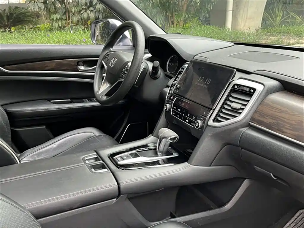 Honda UR-V 2017 — фото 13