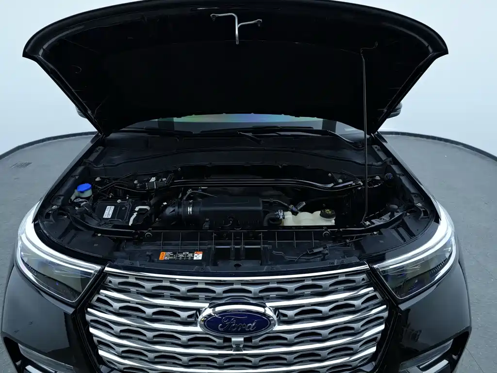 Ford Explorer 2021 — фото 17