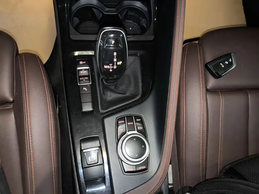 BMW X2 2022 — фото 14