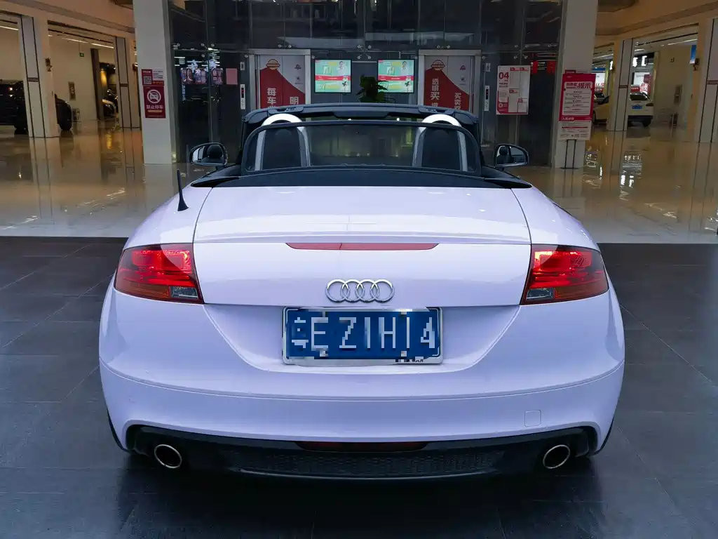 Audi TT 2015 — фото 9