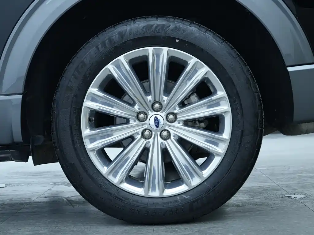 Ford Explorer 2021 — фото 22