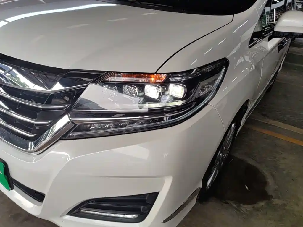 Honda Elysion 2018 — фото 24