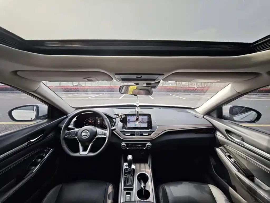 Nissan Teana 2022 — фото 12