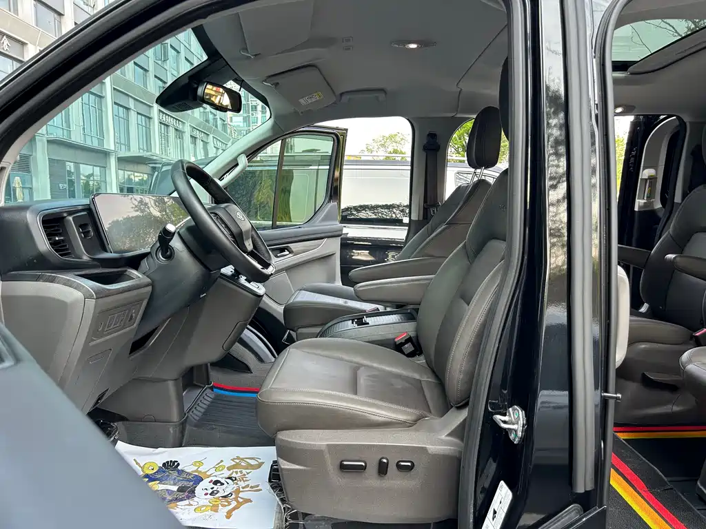 Ford Tourneo 2024 — фото 11