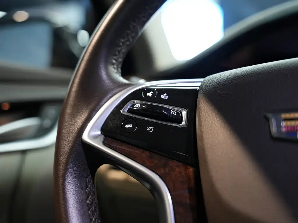 Cadillac XTS 2016 — фото 7