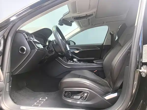 Audi A8 2021