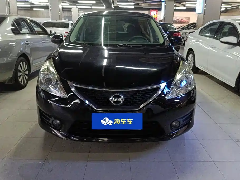 Nissan Tiida 2013