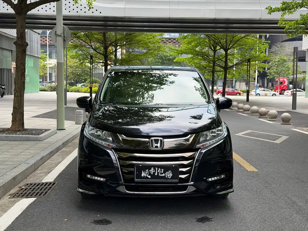 Honda Odyssey 2019 — фото 2