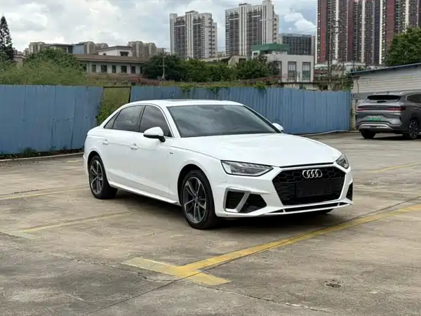 Audi A4L 2021