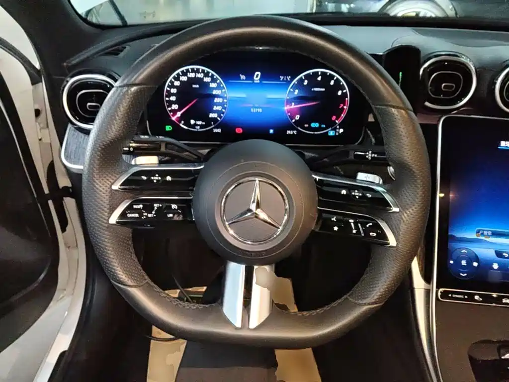 Mercedes-Benz C-Class 2022 — фото 11