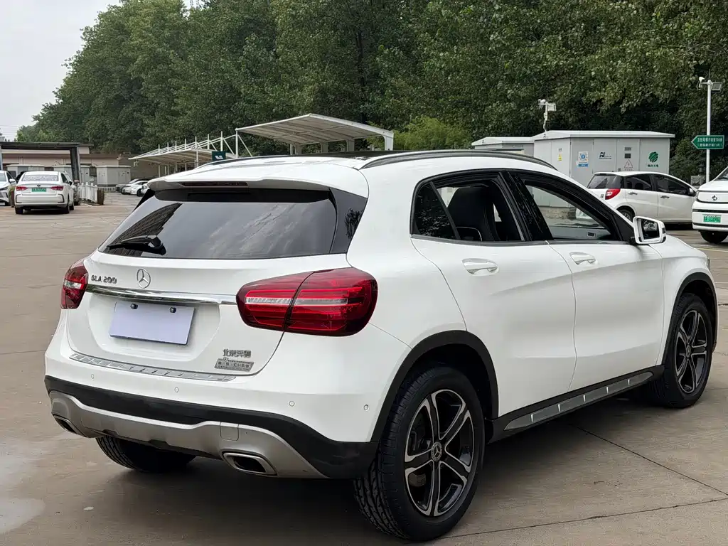 Mercedes-Benz GLA 2018 — фото 8