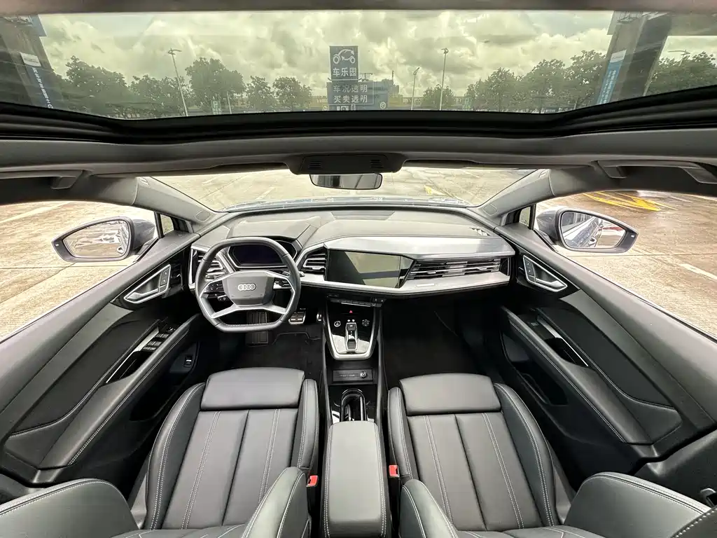 Audi Q4 e-tron 2025