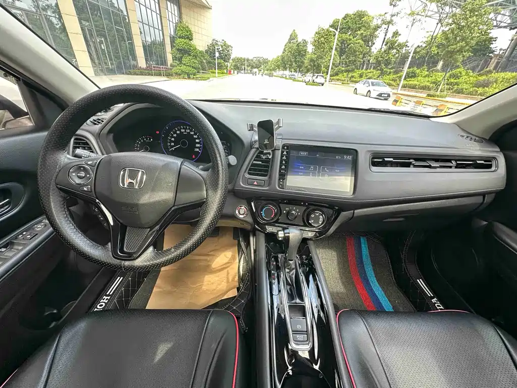 Honda Vezel 2020 — фото 11