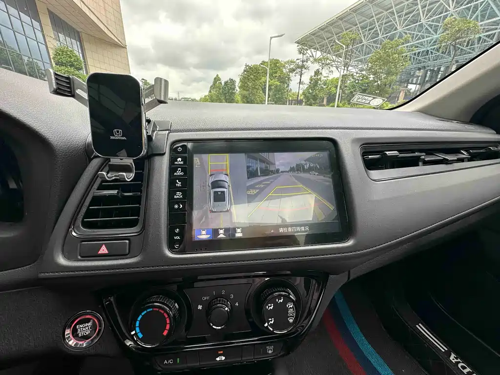Honda Vezel 2020 — фото 12