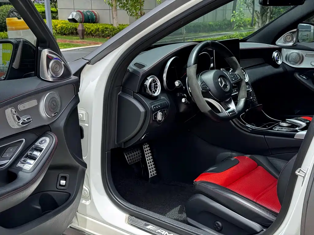 Mercedes-Benz C-Class AMG 2019 — фото 11