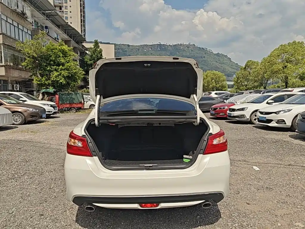 Nissan Teana 2018 — фото 19