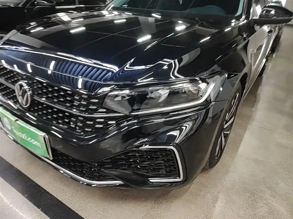 Volkswagen Passat 2022 — фото 18