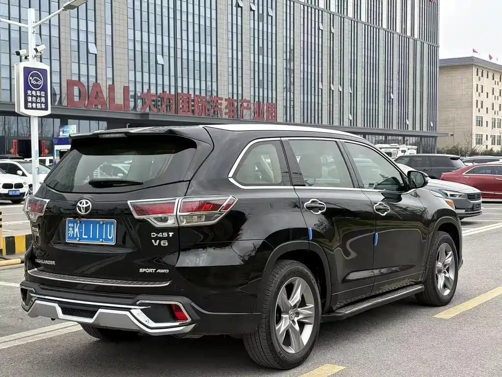 Toyota Highlander 2016 — фото 13