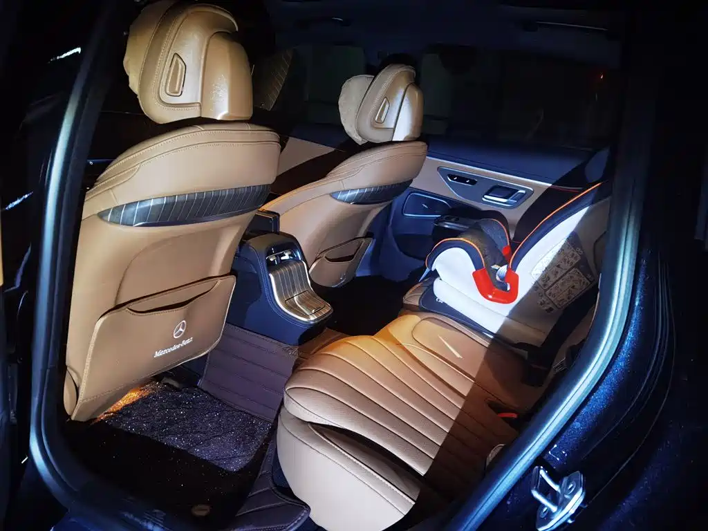Mercedes-Benz E-Class 2025