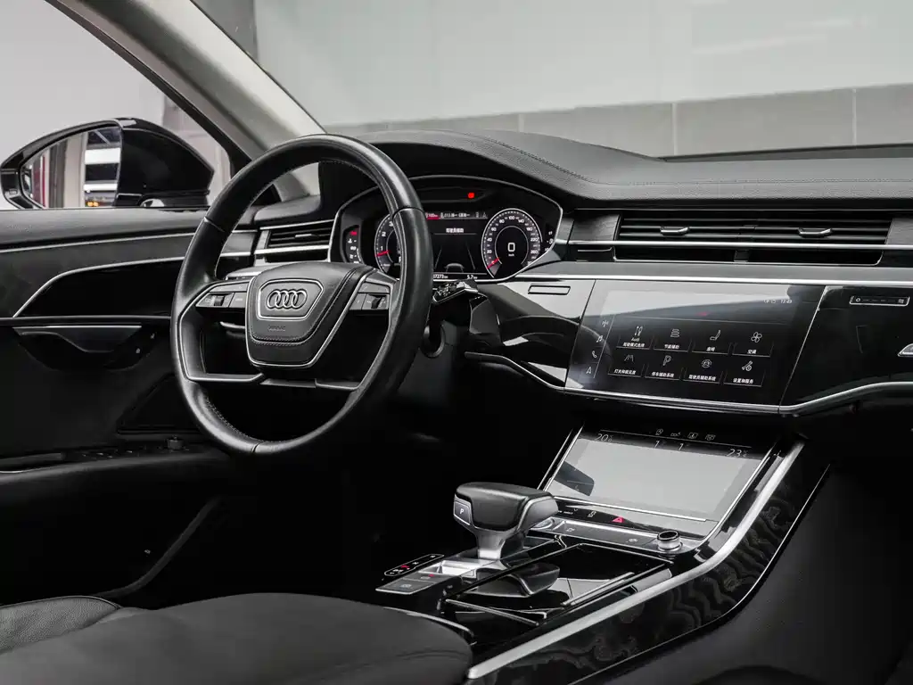 Audi A8 2019 — фото 10