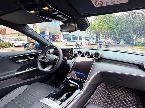 Mercedes-Benz C-Class 2023