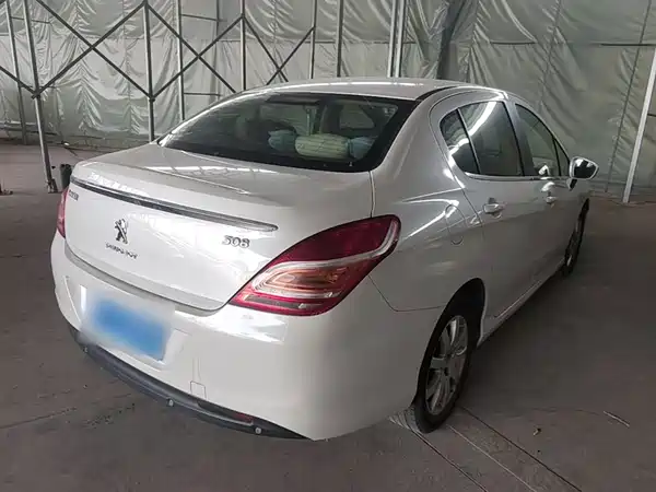 Peugeot 308 2015