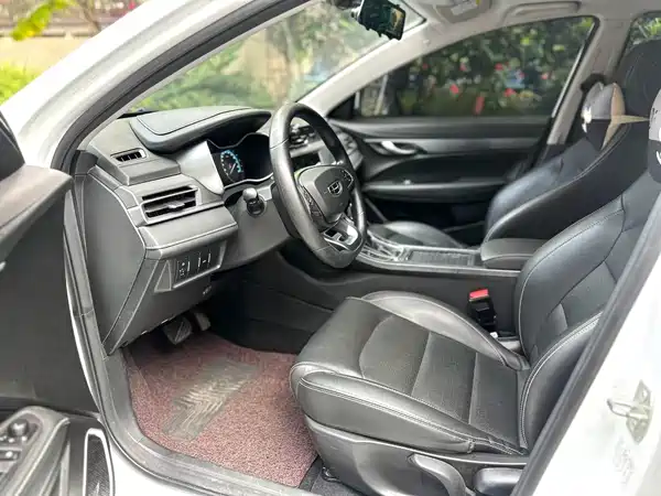 Geely Emgrand GL 2021