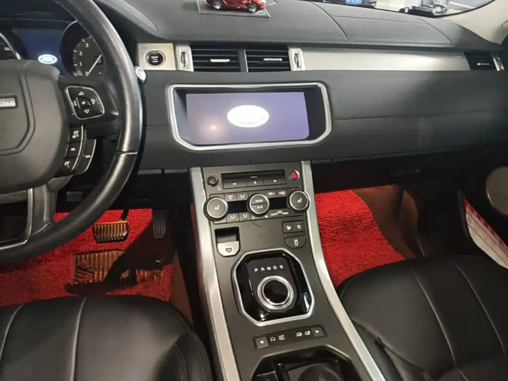 Land Rover Evoque 2019 — фото 13