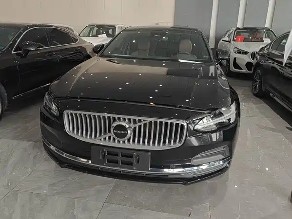 Volvo S90 2024
