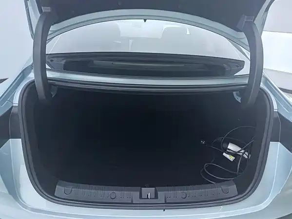 BYD Qin L 2024