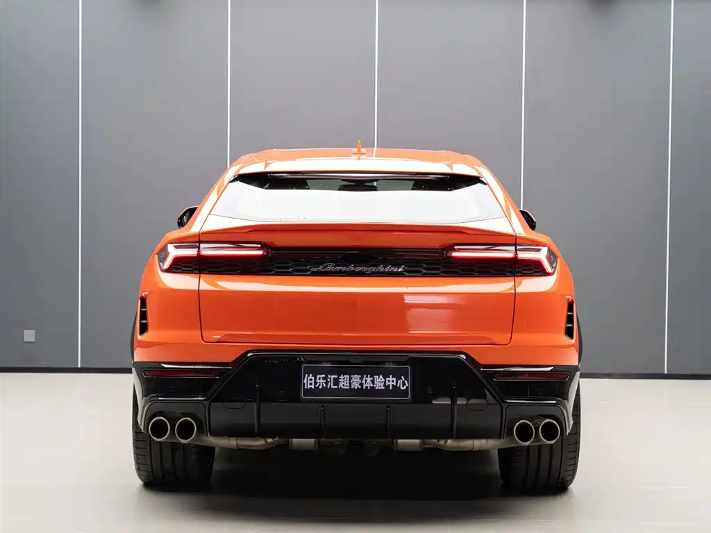 Lamborghini Urus SE 2025 — фото 7