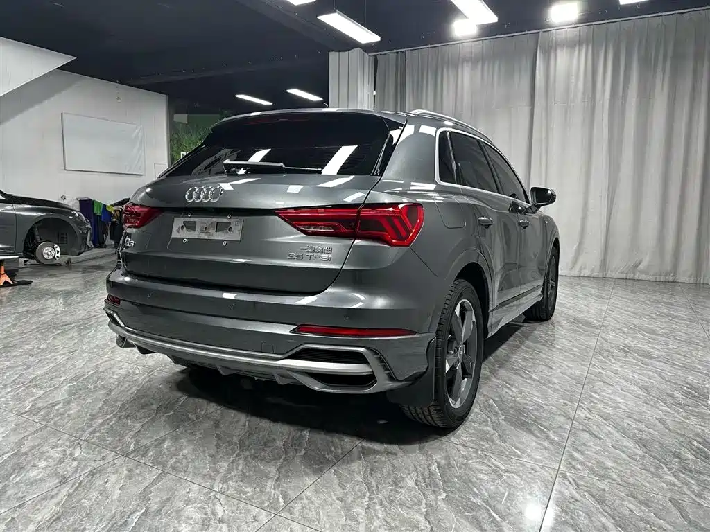 Audi Q3 2023 — фото 4