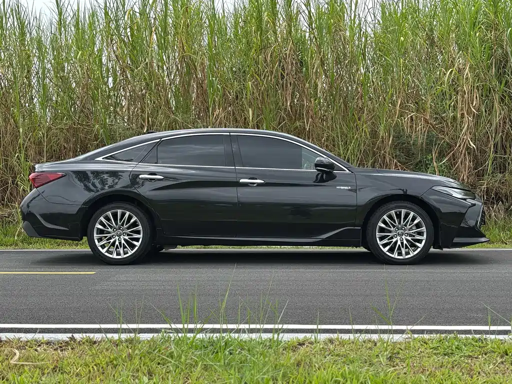 Toyota Avalon 2023 — фото 4