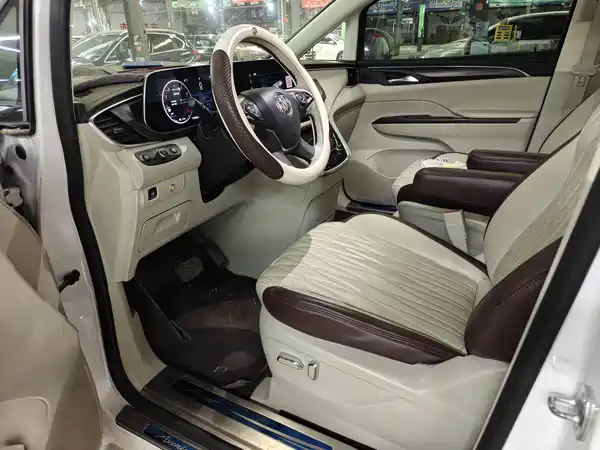Buick GL8 2021