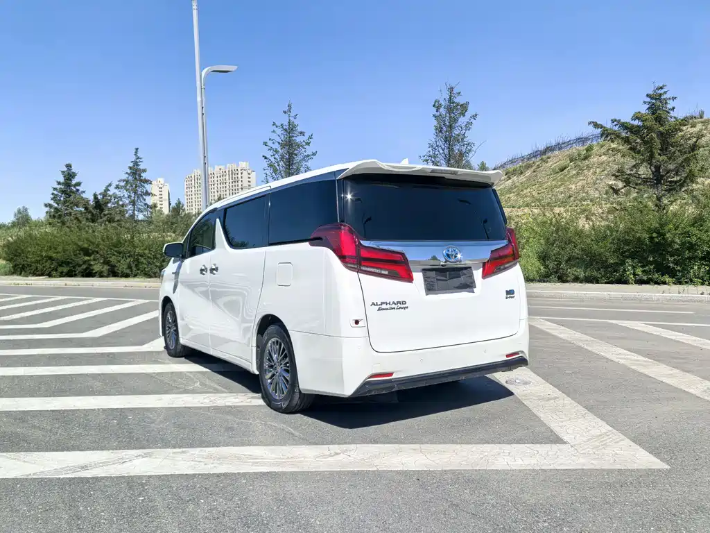 Toyota Alphard 2021 — фото 4