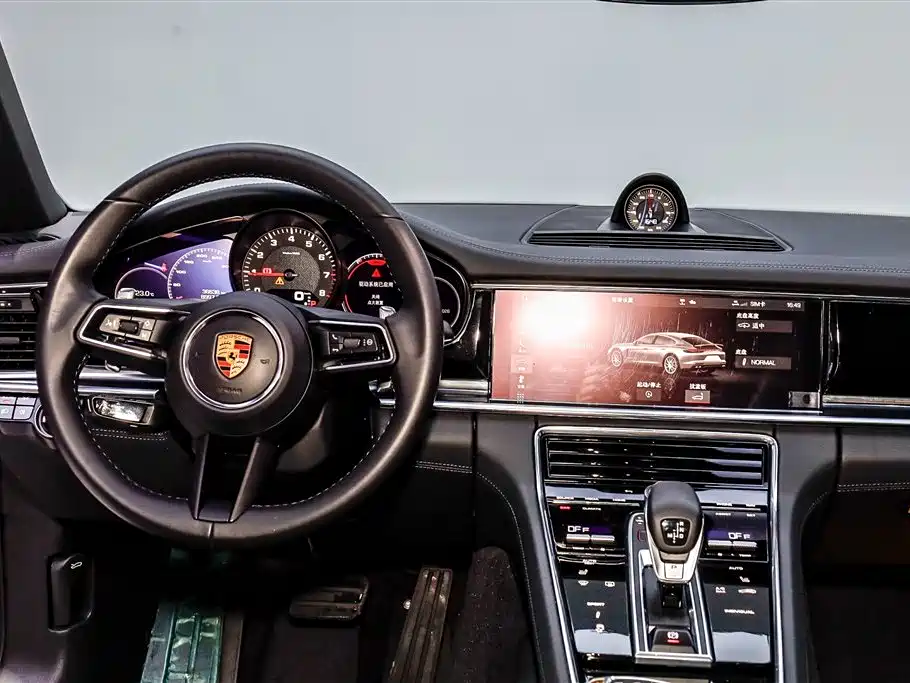Porsche Panamera 2021 — фото 2